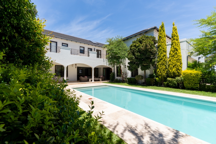 7 Bedroom Property for Sale in Val De Vie Estate Western Cape